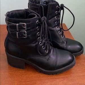 Madden girl Hazie combat boot